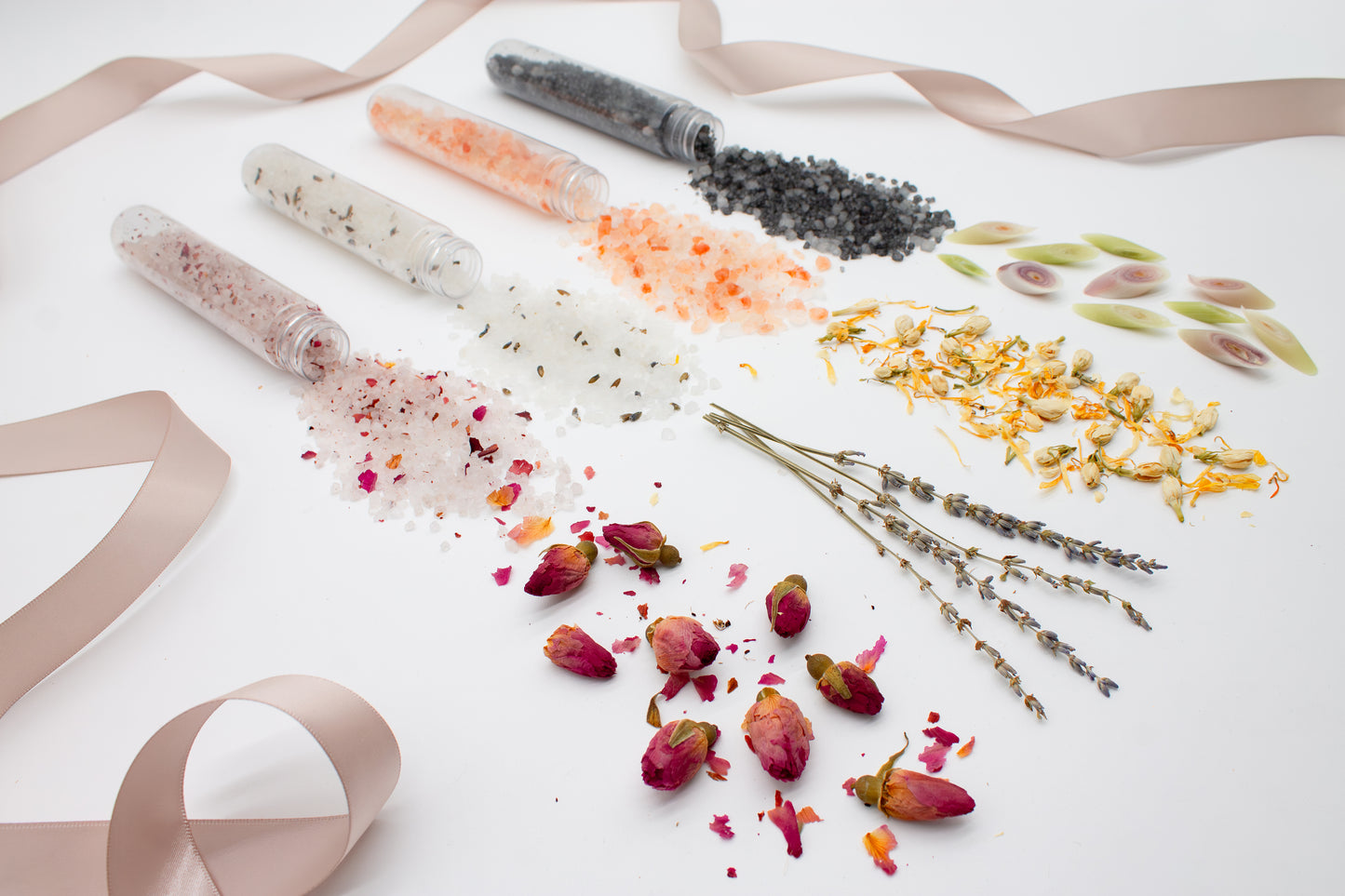 Blissful Escape - Spa Gift Set with Bath Salt